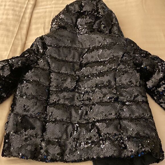Derhy Kids Sequin Puffer Jacket with Hood in Black. Size 10-12. - Picture 2 of 8